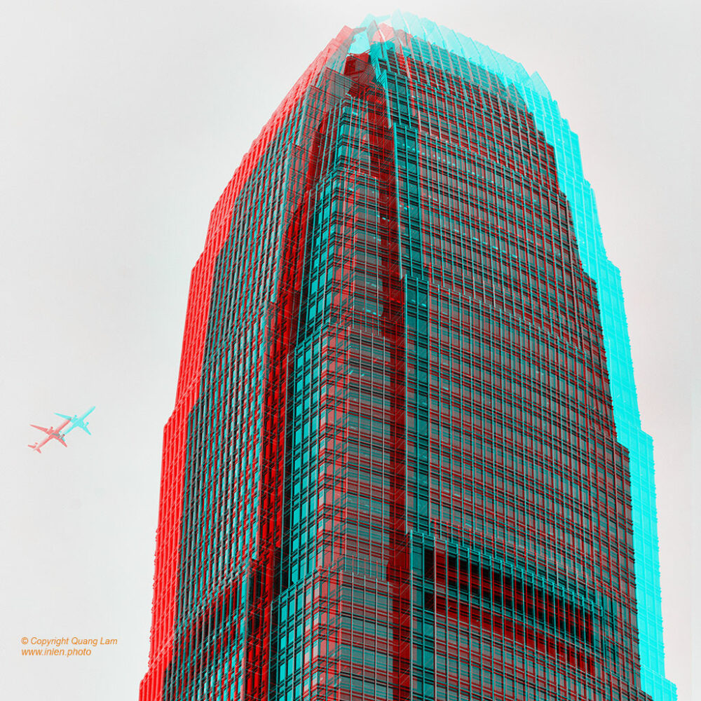 Skyliner Crash on IFC skyscraper - Hong Kong