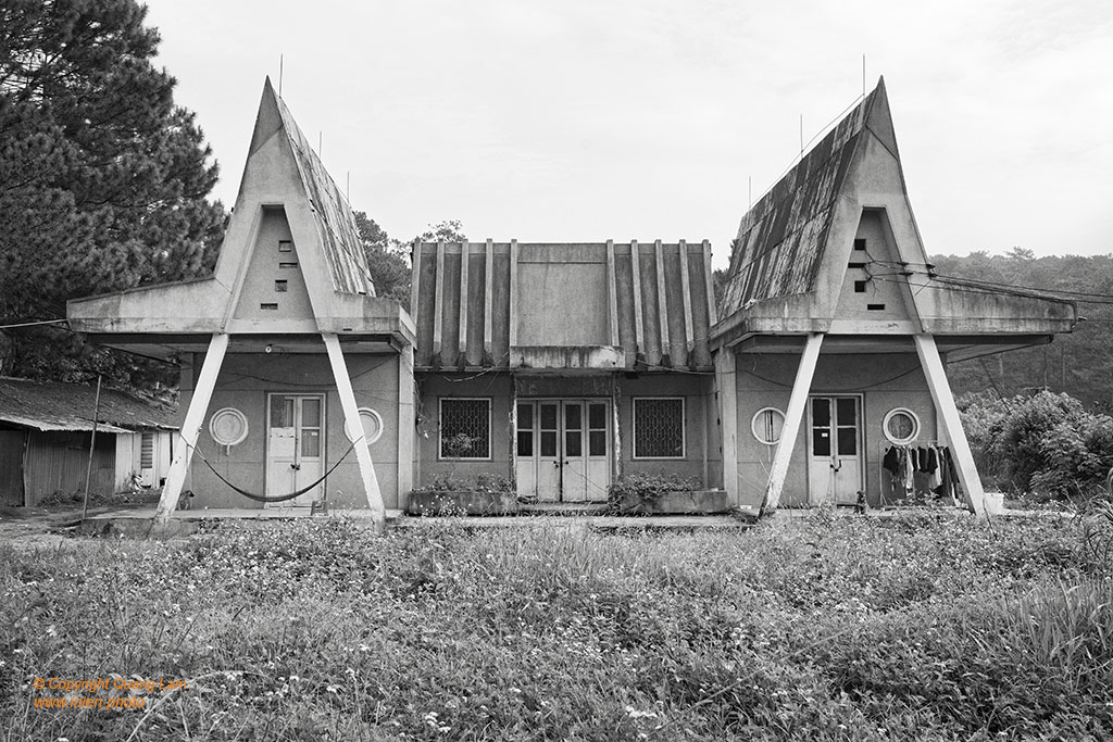 Fine art photo print Uncategorized Socialist Modernism House - Dalat