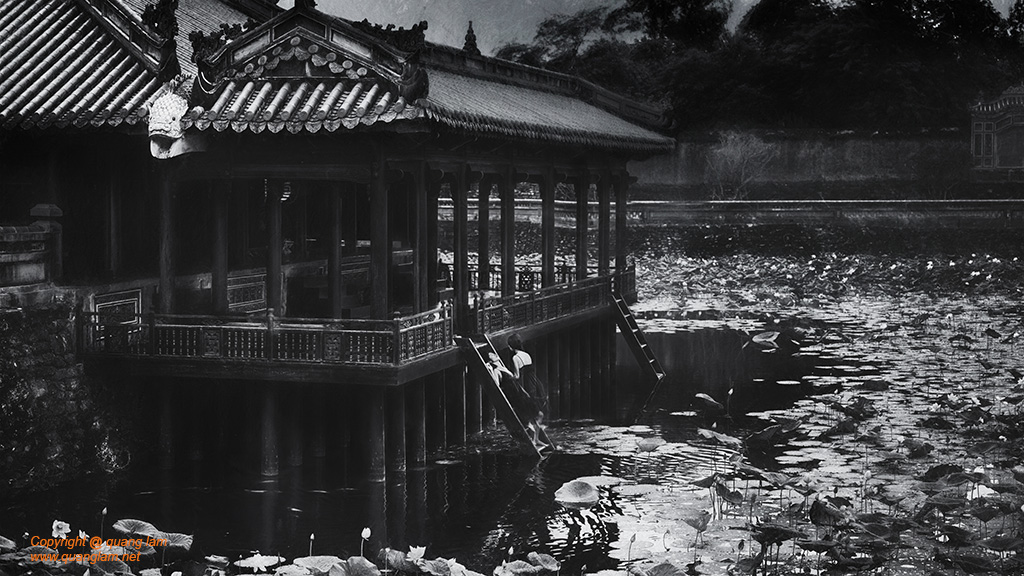 Fine art photo print Uncategorized Encounter With the Self at  Xung Khiem Pavilion